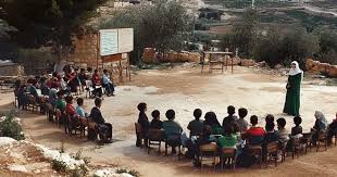 Scuole mobili, innovative e modulari per i territori della Cisgiordania ...