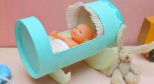 berco de boneca de material reaproveitado passo a passo reciclagem no meio ambiente doll cradle oatmeal container crafts crafts for kids