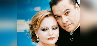 Quería ser como ella": las versiones del quiebre de la amistad de Rocío  Dúrcal y Juan Gabriel