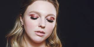 3 Holiday Makeup Looks To Try When You're Sick Of Your Usual Smoky Eye