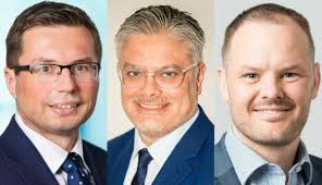 Establishing a different defensive formation