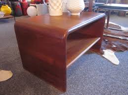 Welche antiquitäten und kunst für mobiliar und interieur finde ich? Dyrlund Beistelltisch Danemark Teak Massiv 60er 70er Danisches Design Designclassics24 Eu Galerie Fur Kunsthandwerk Und Design Des 20 Jahrhunderts
