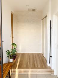 玄関 に 手すり を つける