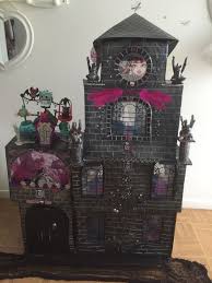 Monster High Dollhouse Segolene Monster High Dollhouse Art Projects Doll House