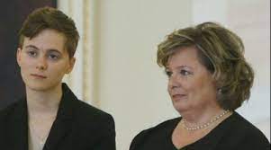 Elisabeta maria bianca elena de roumanie biarneix (n. Nepoata NecunoscutÄƒ A Regelui Mihai PoartÄƒ Numele Primelor Trei Regine Ale Romaniei