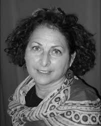 🌼 Discover the Artist Behind "Blossoms in Sunlight: A Floral Symphony" 🌼  Born and raised