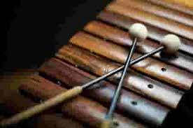 Nama gambang kromong sendiri diambil dari 2 alat musik perkusi yang menghasilkan suara paling nyaring. Xtoorxc1rlswnm