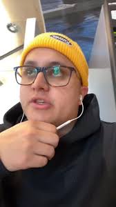 A little vlog of what it’s like to have Tourettes at an airport and