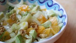 Capodanno vegetariano: insalata di arance e finocchi con avocado e noci ...