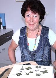 Weil am Rhein: Unzählige „Glücksbringer“ zwischen den Bücherseiten