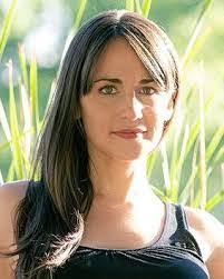 Heather Bitzer's Instagram, Twitter & Facebook