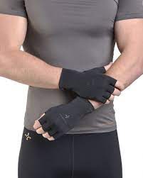 Men S Core Compression Half Finger Gloves Gloves Mens Gloves Compression
