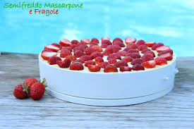 Macarons con fragole e mascarpone ricette, che amerete. Semifreddo Al Mascarpone E Fragole Un Giorno Senza Fretta