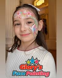 Glory Perez's Instagram, Twitter & Facebook