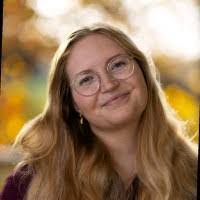 Joanna Ott's Instagram, Twitter & Facebook