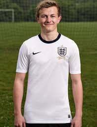 One of the most famous football team in history had lot of white, red and sometimes blue shirts in their history. Permanecer De Pie Tubo Respirador Excluir Nike England Kit 2019 Otro Alfabeto Cera