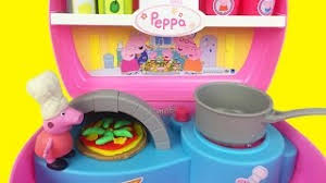 \r in dit filmpje voor kinderen spelen we met de bakkerij patisserie set van peppa pig met speelgoed eten. Peppa Ijsje Ijsbeker Peppa Pig Set Inclusief Binnenbeker Cute766