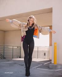 Angela Halili Sexy Tits and Ass Photo Collection - Fappenist