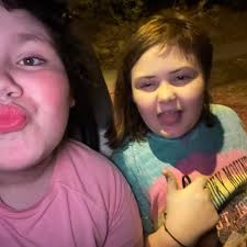 Kellie Holcomb in people