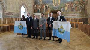 Scegli la consegna gratis per riparmiare di più. Olimpiadi Arianna Valloni E Myles Amine Mularoni I Portabandiera Di San Marino