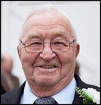 Floyd HUNTER Obituary (1928