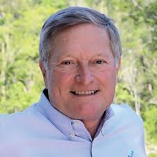 Soaring Between Pastors: 8 Actions to Thrive During a Pastoral Transition:  Harris, Mr. Tom, Bullard, George: 9780578910741: Amazon.com: Books