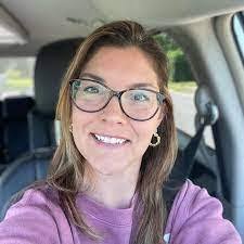 Jillian Abrams's Instagram, Twitter & Facebook