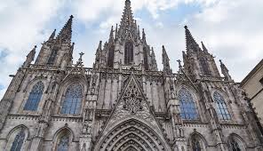 In 985 the simple cathedral survived the destruction of barcelona by the moorish ruler almansor. Barcelona Cathedral Barcelona Bus Turistic