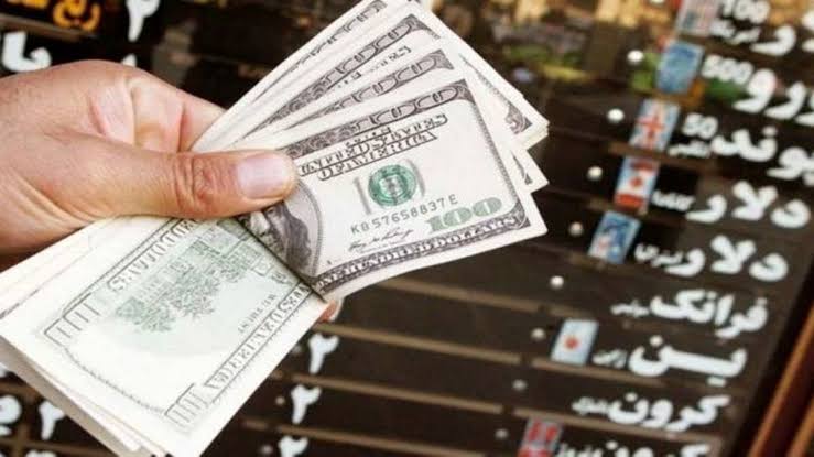 رکورد بی‌سابقه سقوط ارزش ریال ایران مقابل دلار