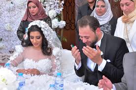 انفصل الفنان الشاب محمد علي رزق عن زوجته سارة فيهم، وذلك بحسب ما أعلنه رزق في ساعة متأخرة من مساء أمس الجمعة. Nmknyufsuzkk9m