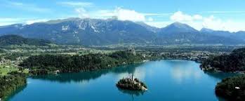 أكبر بحيرات على مستوى العالم