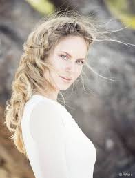 Si vous aimez les coupes de cheveux courtes, sachez qu'il vous faudra prendre quelques précautions. Quelles Coiffures Pour Sublimer Les Cheveux Epais