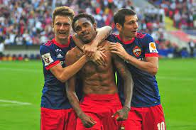 Jun 06, 2021 · витиньо вывели почти один на один, тот стал обыгрывать вратаря, потом защитника, потом еще одного защитника… завозился в общем и упустил момент для удара! Vitino Moya Cel Popast V Sbornuyu Brazilii Cherez Pfk Cska Vse Novosti Oficialnyj Sajt Pfk Cska