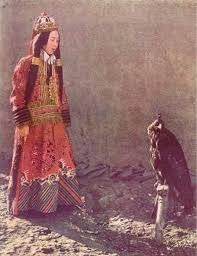 The Eagle Huntress New Generations Of Eagle Huntresses In Kazakhstan And Mongolia Part Ii Mongolia Asia Historical Fashion