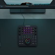 The finished product can work as your profile photo on any. Loupedeck S Latest Software Update Adds New Profile Creator Tool For Custom Profiles Digital Photography Review