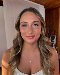 ❤️‍🔥 Valentine's Day Mini Promo Shoot with @ellllz_bellllz &  @karentrejophotography ❤️‍🔥 Swipe for before and afters :) Book your  session now with me for glam at @karentrejophotography's studio in  Greenwood! #indianamakeupartist ...