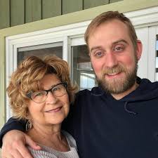 Can anyone guess the year or name any of the kids in the Grade 4 class  photo from Linklater Public School?