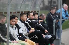 Jogadores (1) paul jivan nino suserski elmir muhic (5) niklas kern (2) cameron royo (8) florian muhl (4) fabian windeck heinrich ludwig (15) oliver schumacher (6) pascal bender (3). Sv Steinbach Spielt Gegen Sc Griesheim Nur Unentschieden Osthessen News