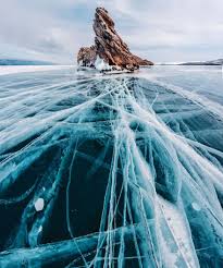 Há verdadeiros paraísos de gelo, paisagens intocáveis e, no verão, até mesmo locais onde grama aparece! Lake Baikal Siberia Kristina Makeeva Ideias De Paisagismo Pinturas Paisagens Dicas De Fotografia De Paisagem