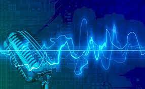 ينتقل الصوت بسرعه اكبر في - مخزن