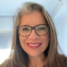 Erin Gunther's Instagram, Twitter & Facebook