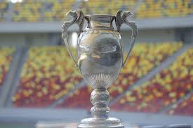Căpitanul echipei fc viitorul, ianis hagi, a primit trofeul cupei româniei, sâmbătă seară, la ploieşti, din partea preşedintelui frf, răzvan burleanu. Cupa Romaniei Fcsb Marea FavoritÄƒ Cotele Caselor De Pariuri