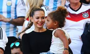 Mandy capristo and mesut ozil Mesut Oezil Girlfriend Mandy Capristo Check Out Germany Arsenal Midfielder Ozil S Girl