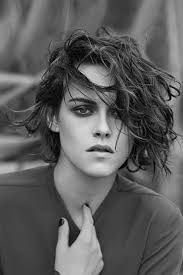 New Short Haircuts For Oval Faces 5 New Short Haircuts For Oval Faces Kristen Stewart Hair Kristen Stewart Short Hair Kristen Stewart Style