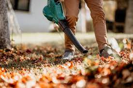Learn how and when to use leaf blowers or vacuums to clean up your yard with these helpful tips and tricks. Quiet Leaf Blower Finding A Low Noise Leaf Blower Sounfproof Living