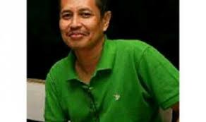 Bob hasan dikenal sebagai cukong kayu dan berpengaruh di masa orba. Etnis Tionghoa Dan Pusaran Elite Kekuasaan Republika Online