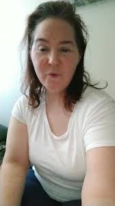 Colleen Burns's Instagram, Twitter & Facebook