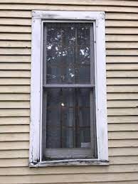 You can stay inside while cleaning the inside and outside of the windowpanes. 200 Series Double Hung Window