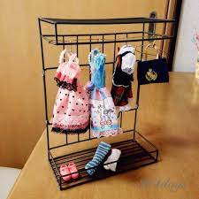 ご訪問ありがとうございます 娘と私のリカちゃん服が増えてきたので クローゼットを作ってみました 用意したもの ダイソーのアイアンラック2つ ワイヤー 공예