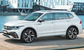 The volkswagen tiguan allspace is a tiguan that's practical and a bit more rugged than the normal unfortunately, the volkswagen tiguan allspace loses some points when it comes to boot space (ironic, given its 2021 volkswagen tiguan allspace facelift revealed: Vw Tiguan Allspace Facelift 2021 Masse Autozeitung De